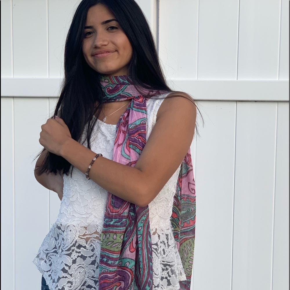 Cute scarf